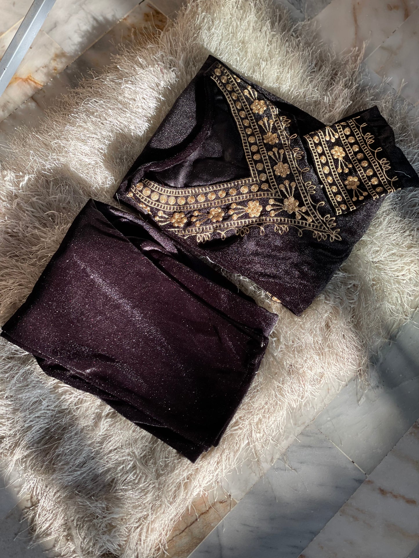 Suhani Velvet 2pcs