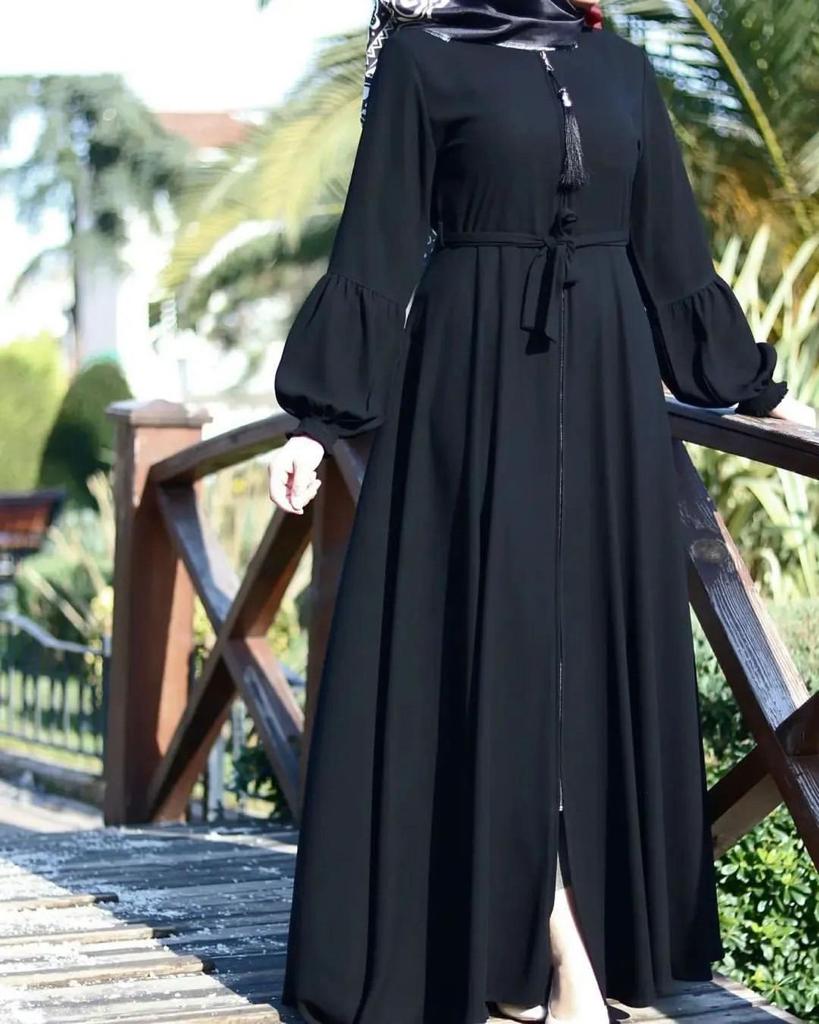 ABAYA WITH STITCHED ZIP