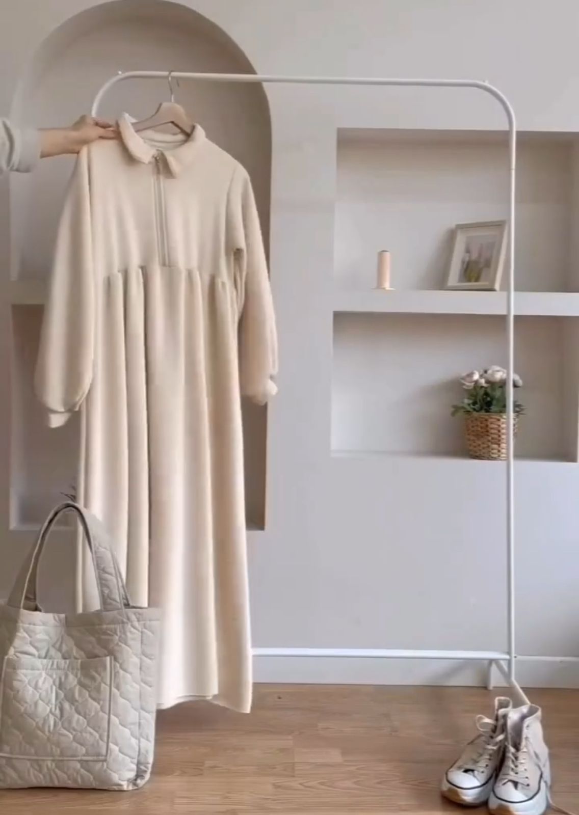 Long sweatshirt