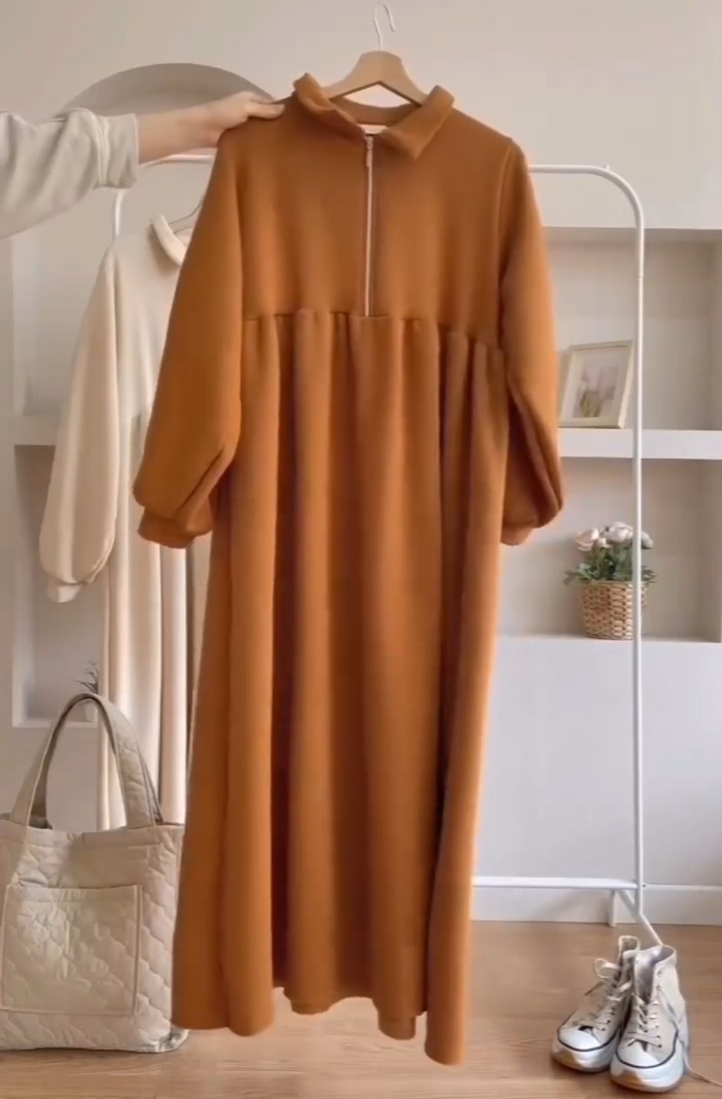 Long sweatshirt
