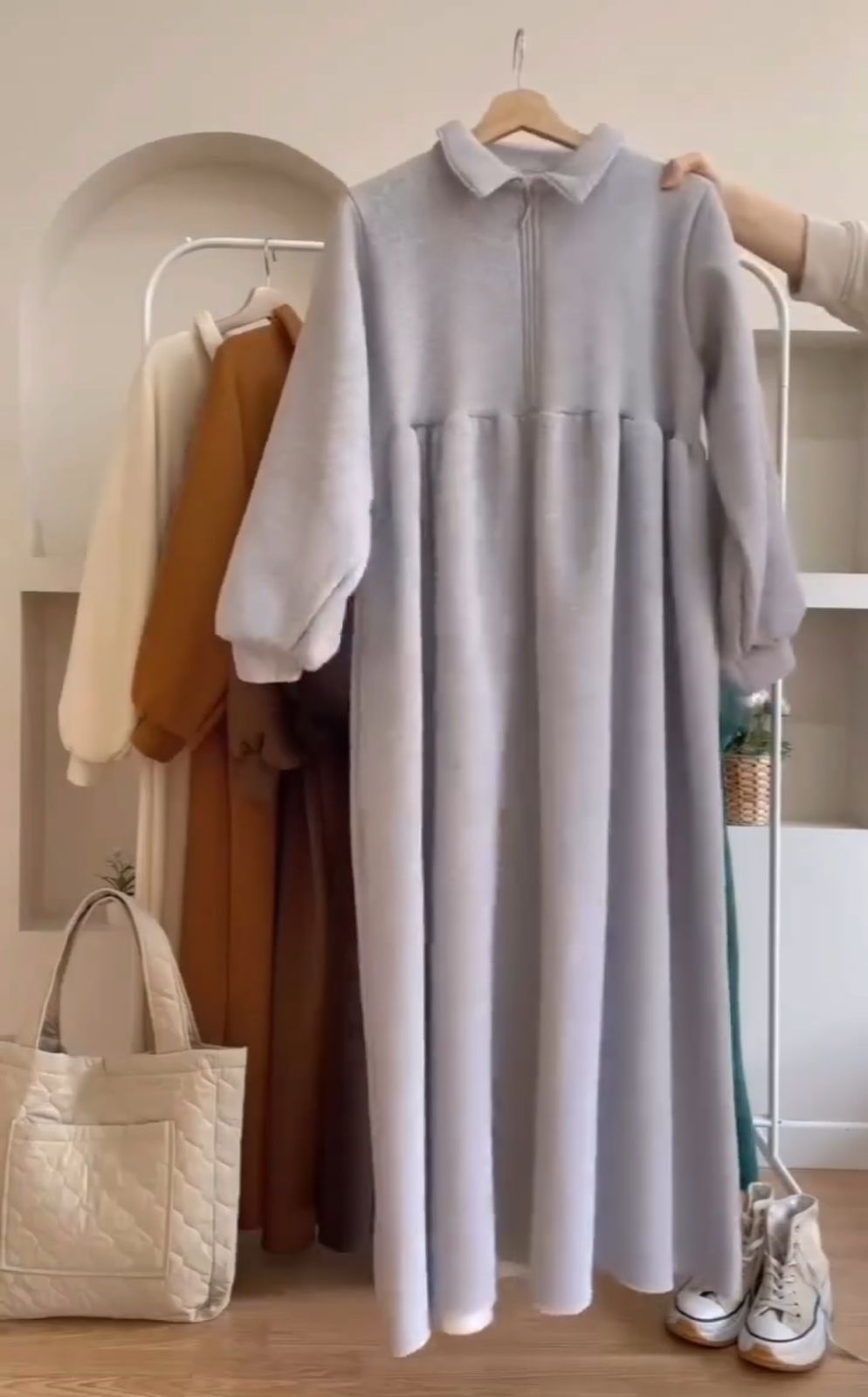 Long sweatshirt