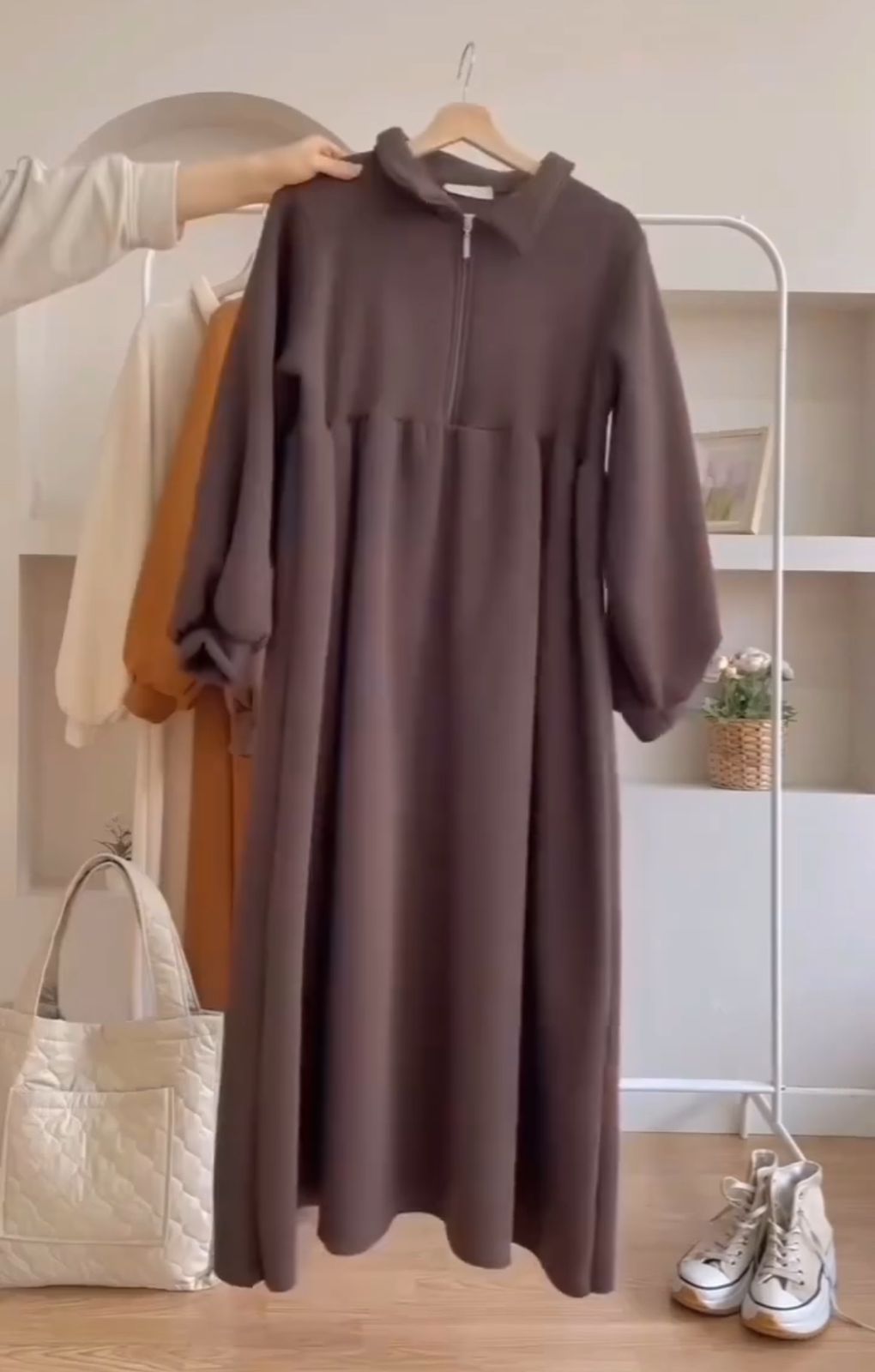 Long sweatshirt