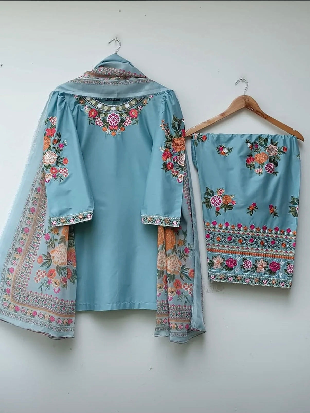 Maysuri 3pcs lawn duppata