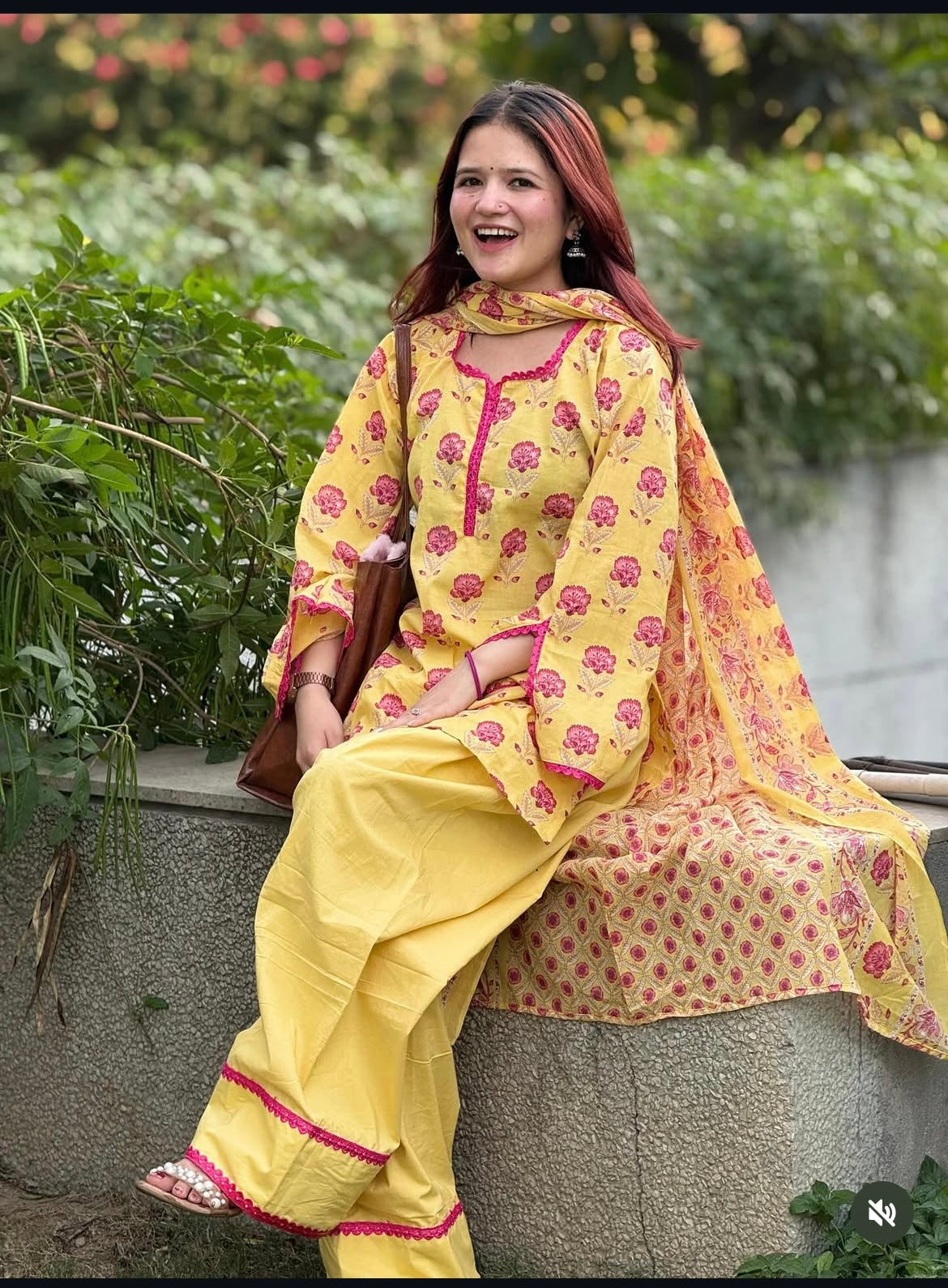 Roshni 3pcs