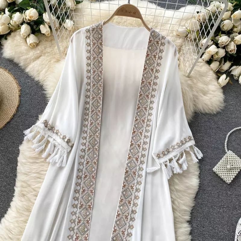 EMBRIODERY SHRUG
